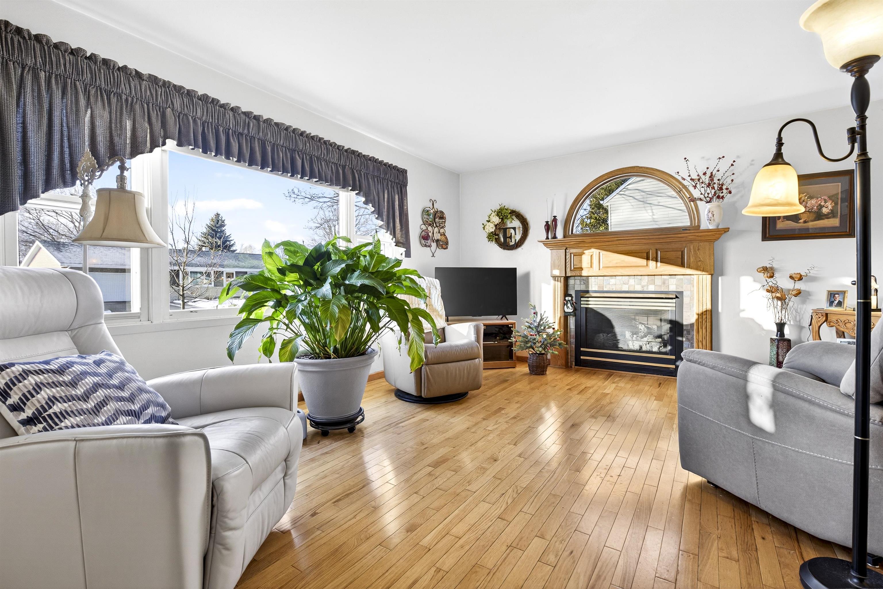 1128 East Layton Avenue Appleton, WI 54915 - Photo 6 of 48