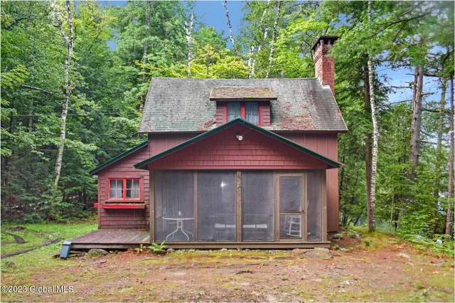 $549,500 | 21 Deepwood Drive, Ticonderoga, NY 12883