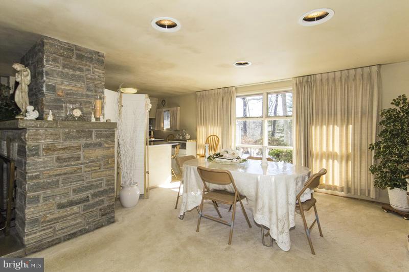 2126 Emory Road Reisterstown, MD 21136 - Photo 7 of 22 Dining Room