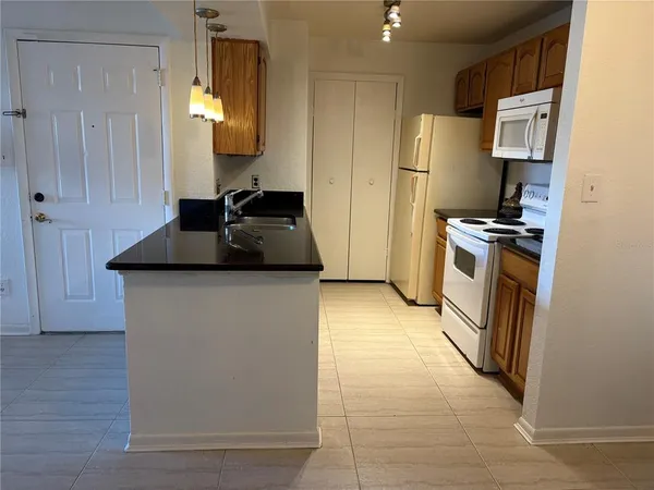 $129,000 | 5601 Rosebriar Way, Unit S106, Orlando, FL 32822