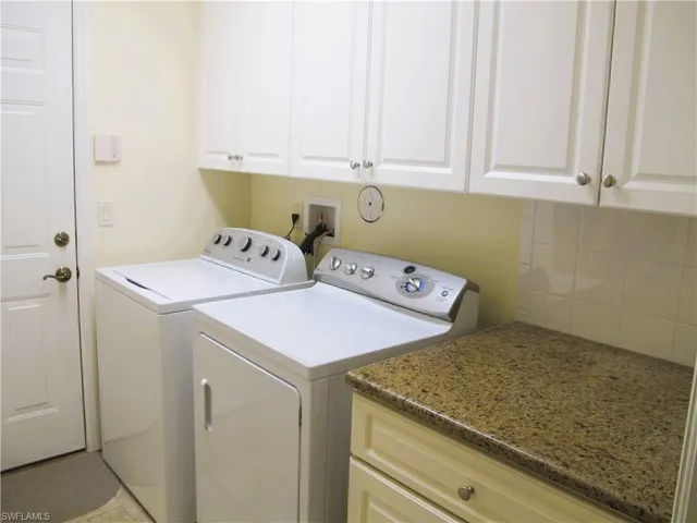 $769,000 | 3870 Midshore Drive, Naples, FL 34109