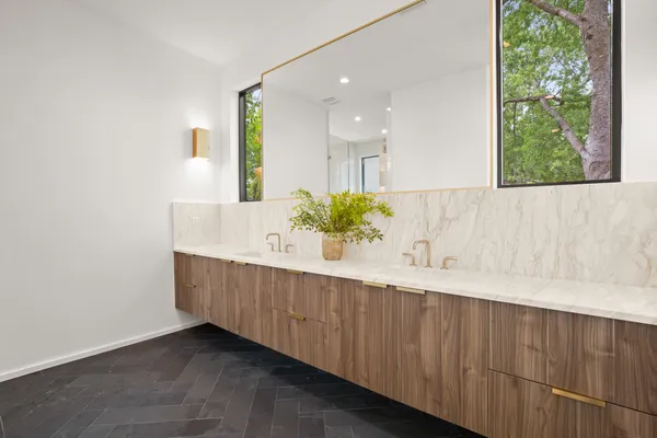 $13,850 | 1805 Collier Street, Austin, TX 78704
