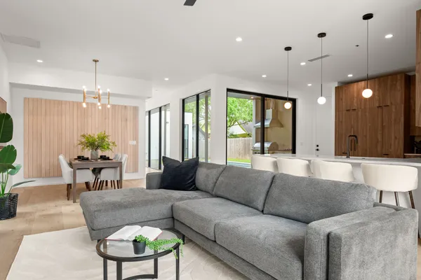 $13,850 | 1805 Collier Street, Austin, TX 78704