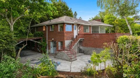 $1,250,000 | 5235 South Graham Street, Seattle, WA 98118