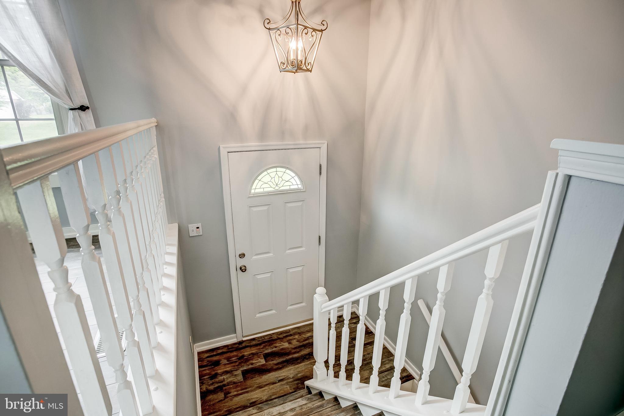 99 Hook Road Westminster, MD 21157 - Photo 2 of 35 Foyer/Entry