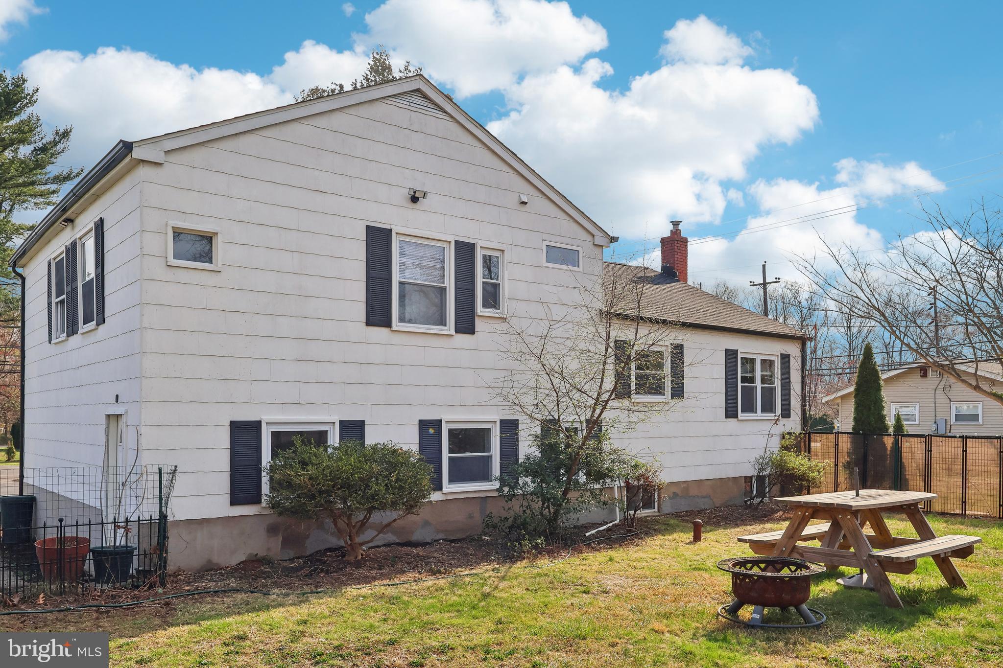 904 Big Oak Road Yardley, PA 19067 - Photo 39 of 56 a front view of a house with garden
