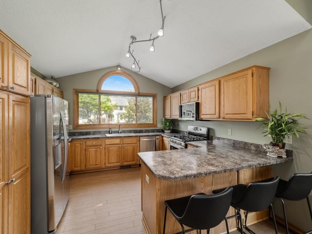 17601 Evener Way Eden Prairie, MN 55346 - Photo 3 of 17