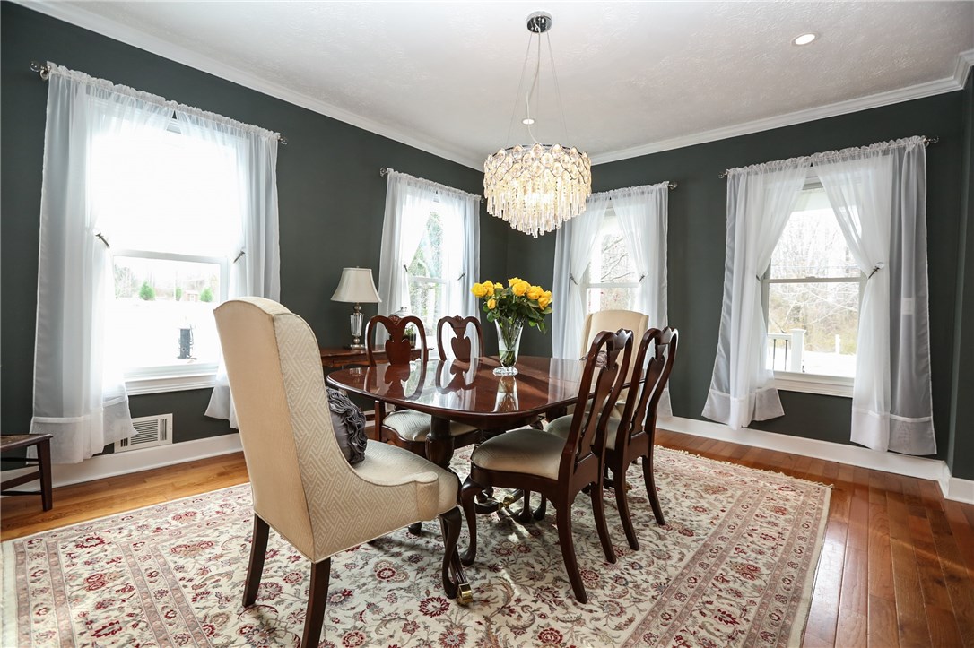 460 Whiting Road Webster, NY 14580 - Photo 3 of 24