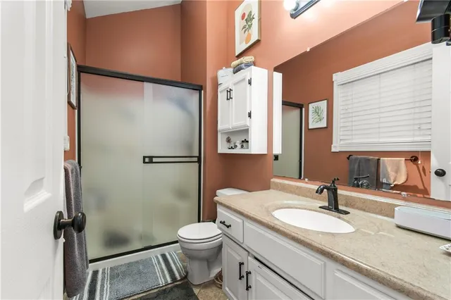 $320,000 | 1302 Huntington Lane, Greenwood, MO 64034