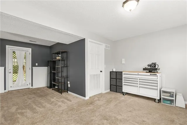 $320,000 | 1302 Huntington Lane, Greenwood, MO 64034