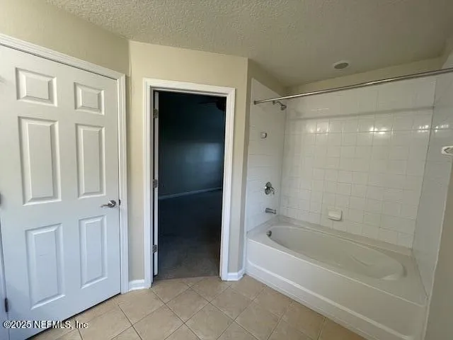 $2,100 | 4216 Crownwood Drive, Jacksonville, FL 32216