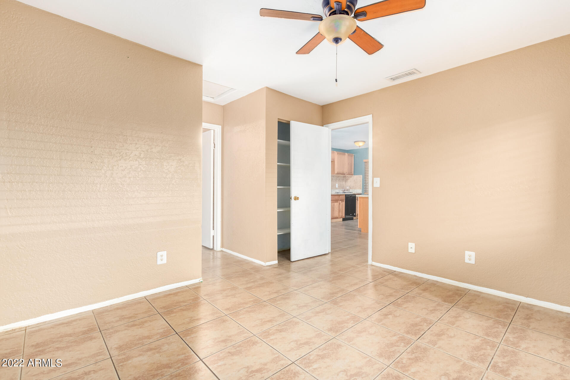 3511 East Baseline Road, Unit 1027 Phoenix, AZ 85042 - Photo 13 of 31 0013-13-Baseline