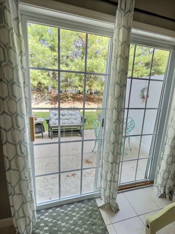 40 Alpine Way, Unit 40 Slatersville, RI 02876 - Photo 11 of 22