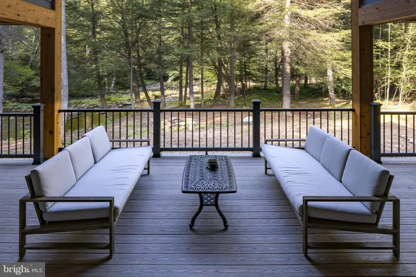 $925,000 | 653 Watersound Trace, Bruceton Mills, WV 26525