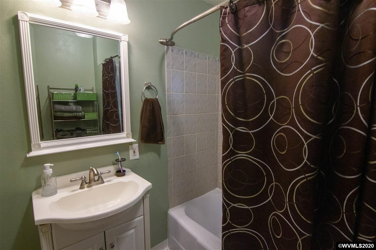 4245 Macleay Road Southeast Salem, OR 97317 - Photo 6 of 12