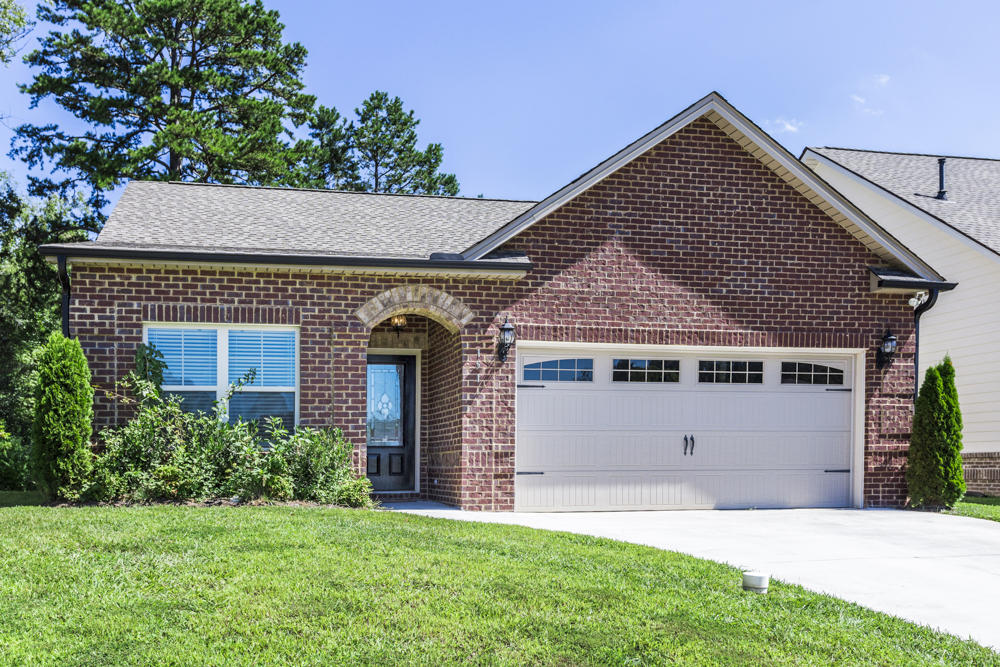 151 Crossroads Boulevard Oak Ridge, TN 37830 - Photo 1 of 24 _MG_1904w