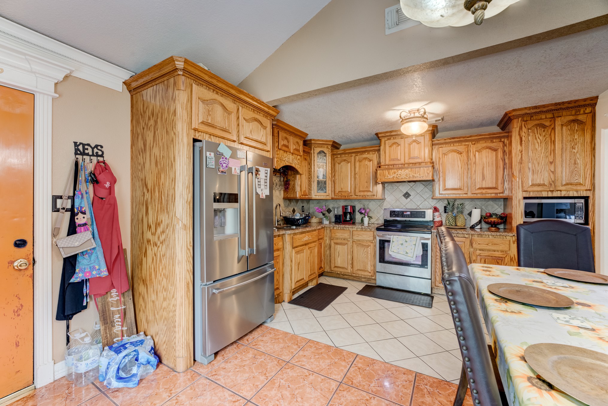 316 Hickman Lane Angleton, TX 77515 - Photo 17 of 48