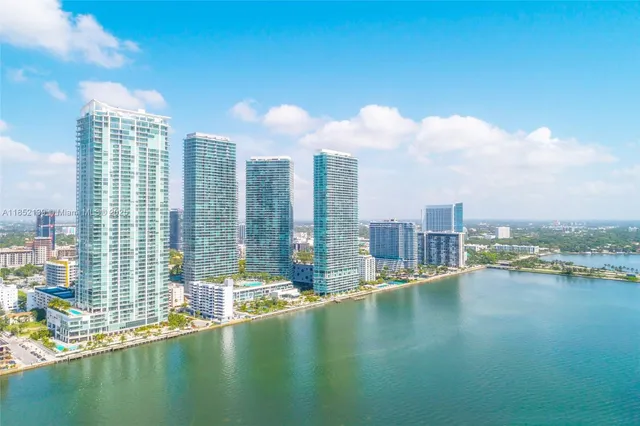 a picture of city view