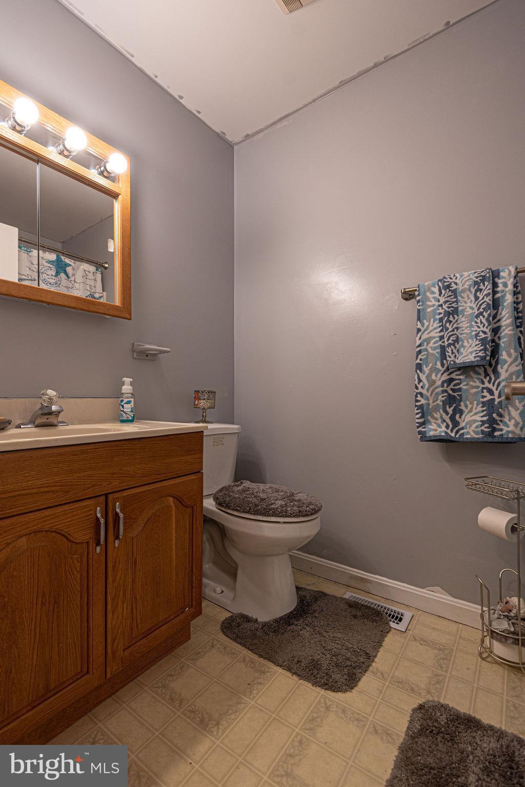 206 Windjammer Road Ocean Pines, MD 21811 - Photo 18 of 46