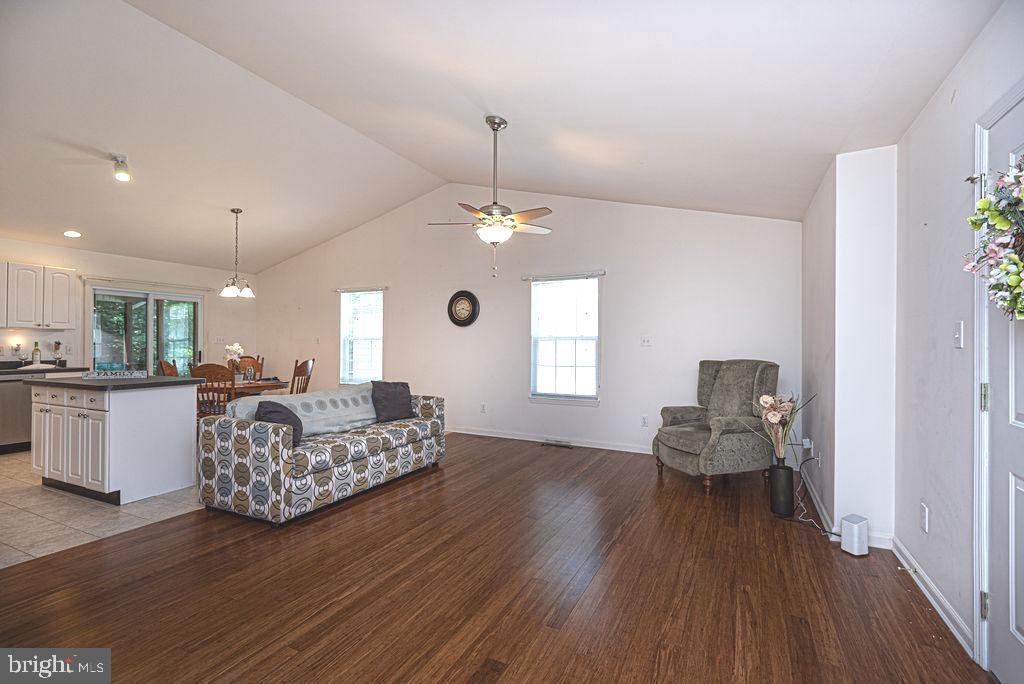 206 Windjammer Road Ocean Pines, MD 21811 - Photo 5 of 46 Cathedral Ceilings
