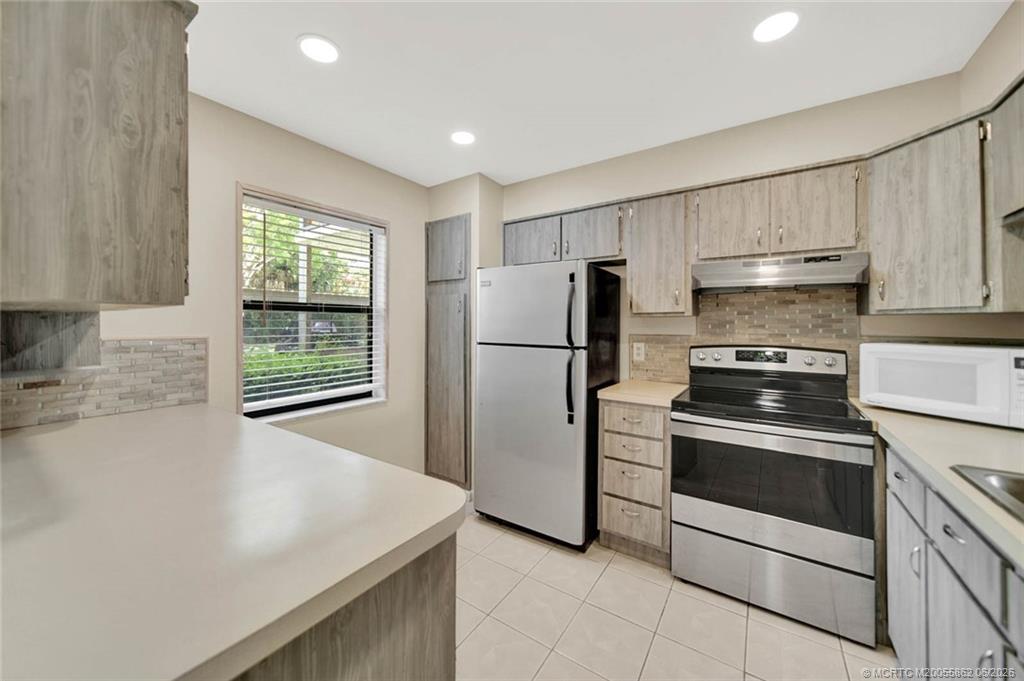 1950 Southwest Palm City Road, Unit 3105 Stuart, FL 34994 - Photo 3 of 25