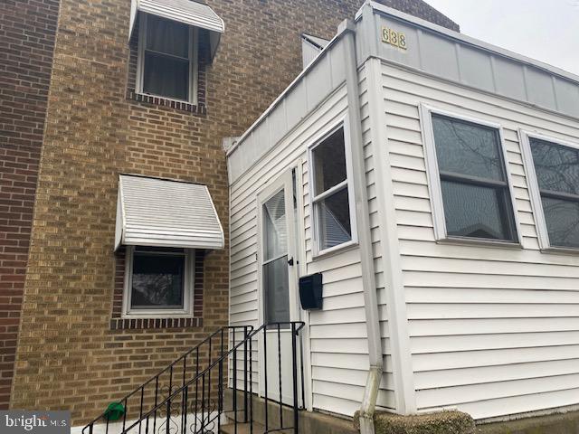 638 Littlecroft Road Upper Darby, PA 19082 - Photo 2 of 9