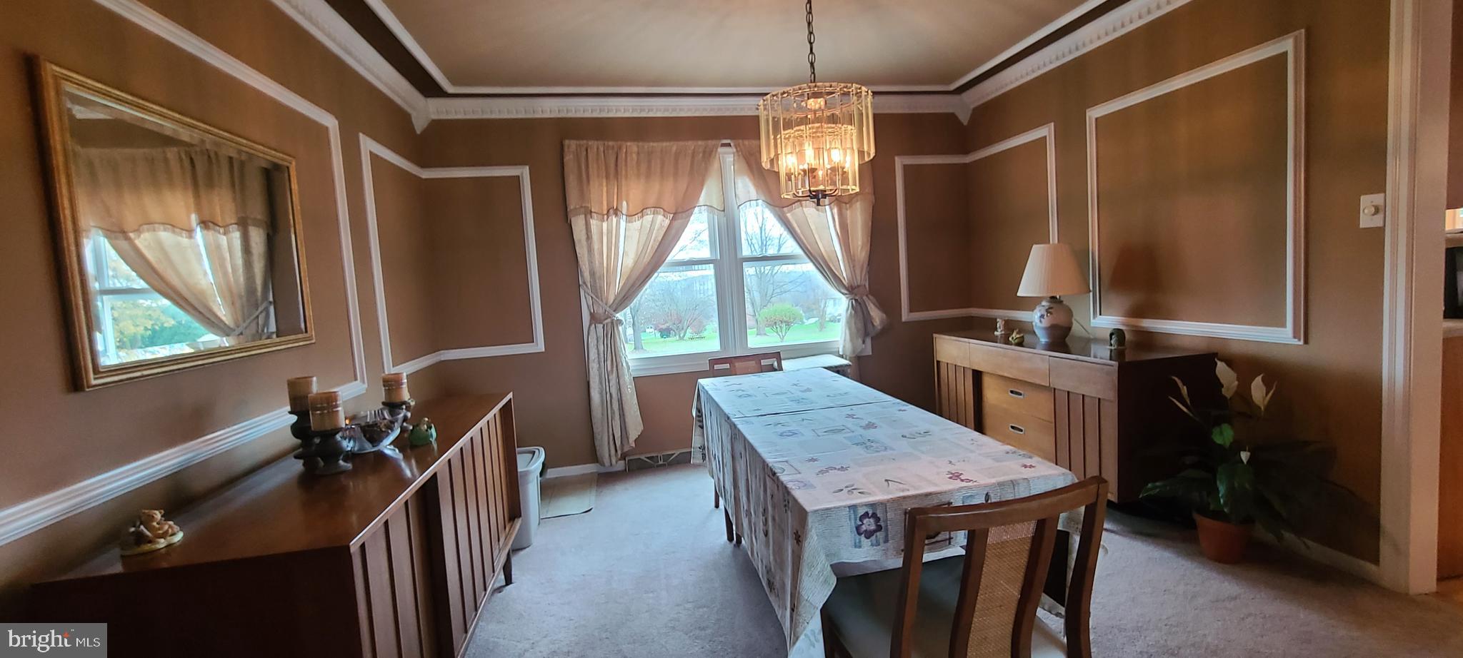 49 Deer Run Road Nottingham, PA 19362 - Photo 12 of 40 Dining Room