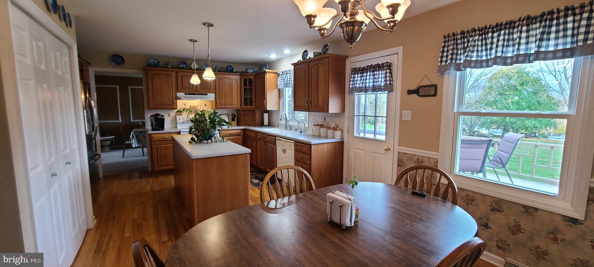 49 Deer Run Road Nottingham, PA 19362 - Photo 14 of 40 Kitchen