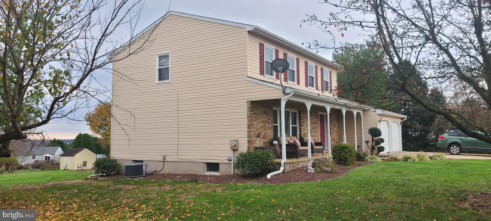 49 Deer Run Road Nottingham, PA 19362 - Photo 5 of 40 Side