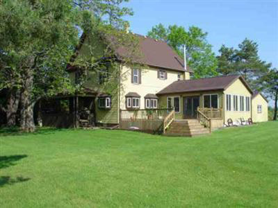 5365 East Carpenter Road Flint, MI 48506 - Photo 1 of 10 20258862.JPG
