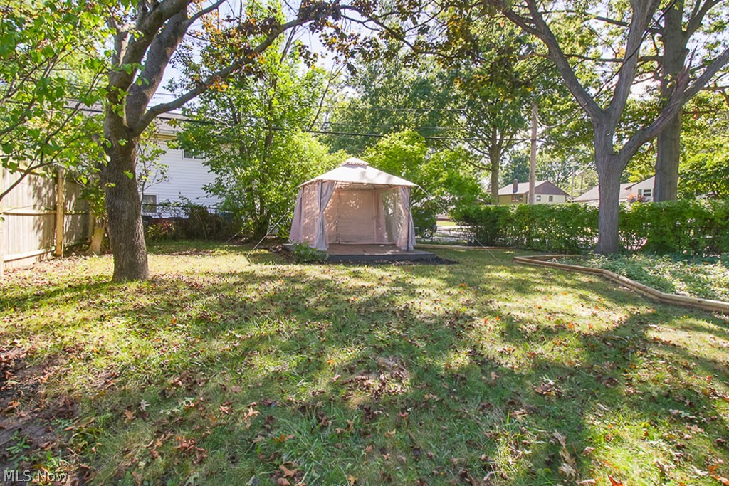 11343 Snow Road Parma Heights, OH 44130 - Photo 20 of 26