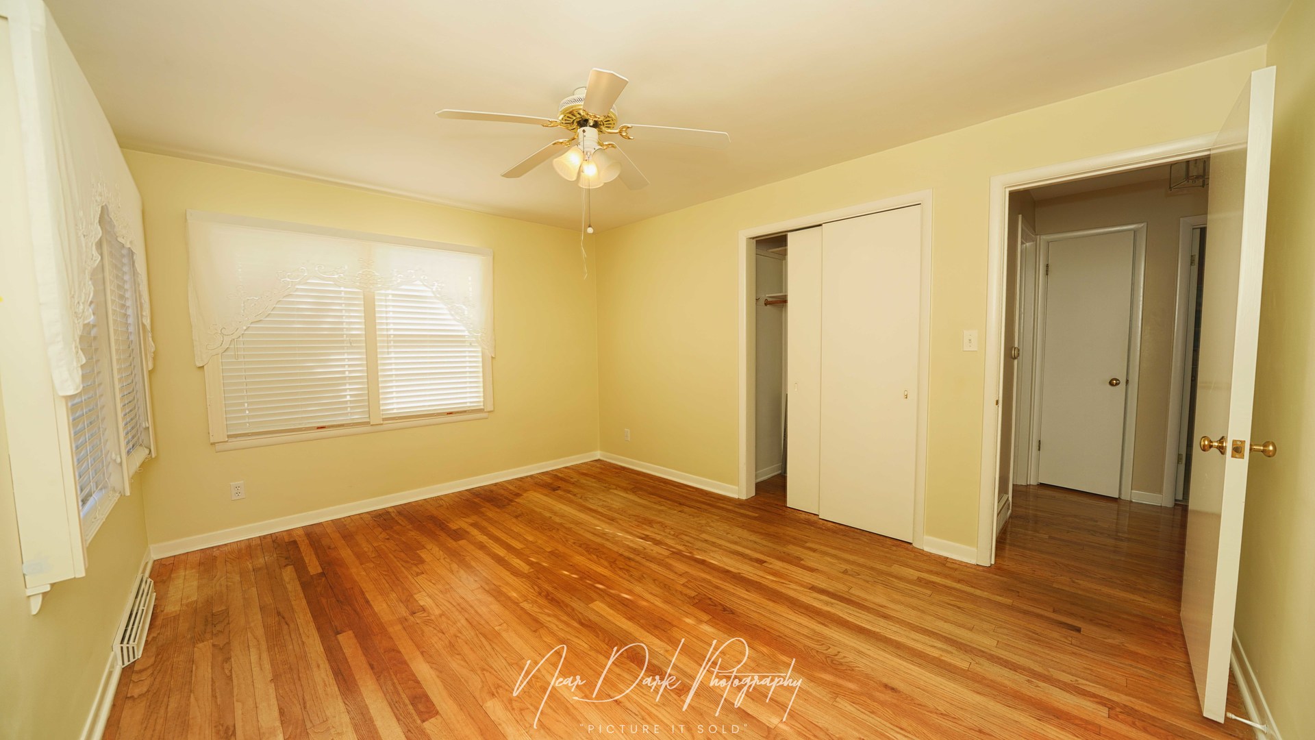 406 Mound Street Fox River Grove, IL 60021 - Photo 14 of 36 Gallery Image 14