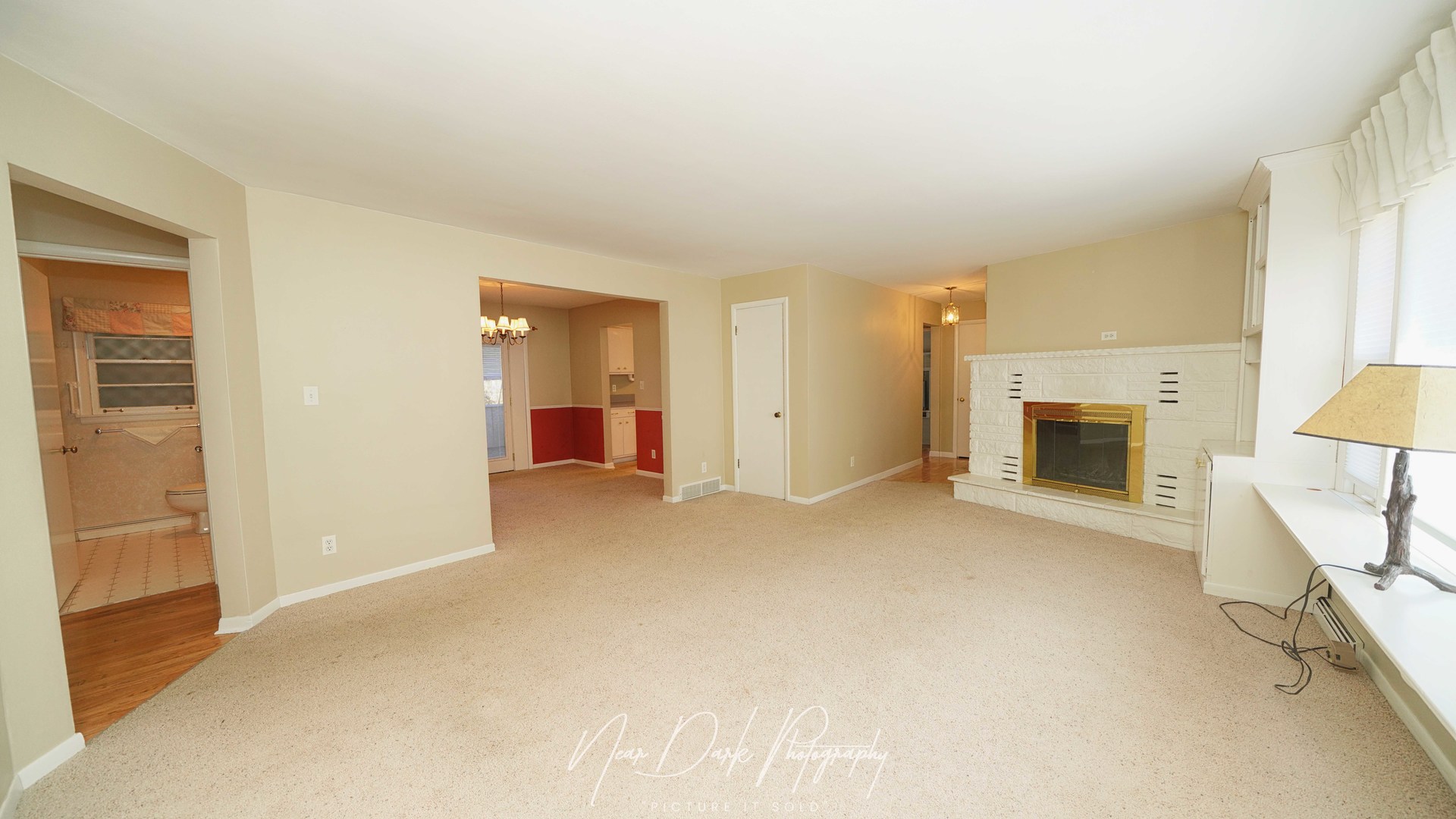 406 Mound Street Fox River Grove, IL 60021 - Photo 6 of 36 Gallery Image 6