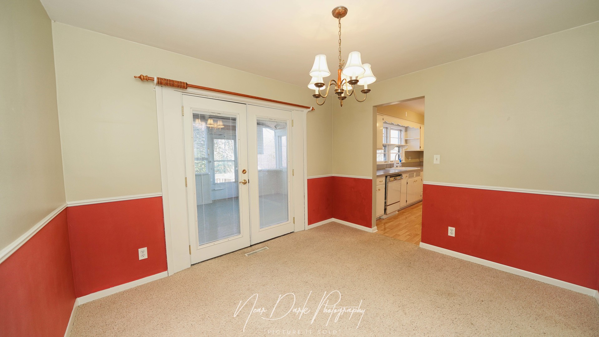 406 Mound Street Fox River Grove, IL 60021 - Photo 9 of 36 Gallery Image 9