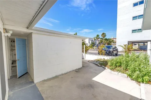 $388,888 | 18319 Sunset Boulevard, Redington Shores, FL 33708