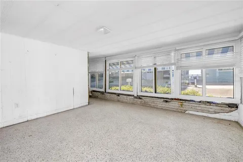 $388,888 | 18319 Sunset Boulevard, Redington Shores, FL 33708