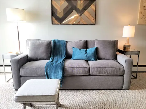 $2,550 | 803 Cocheco Court, Unit 803, Dover, NH 03820