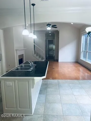 $1,950 | 108 Laguna Lane, Lafayette, LA 70508