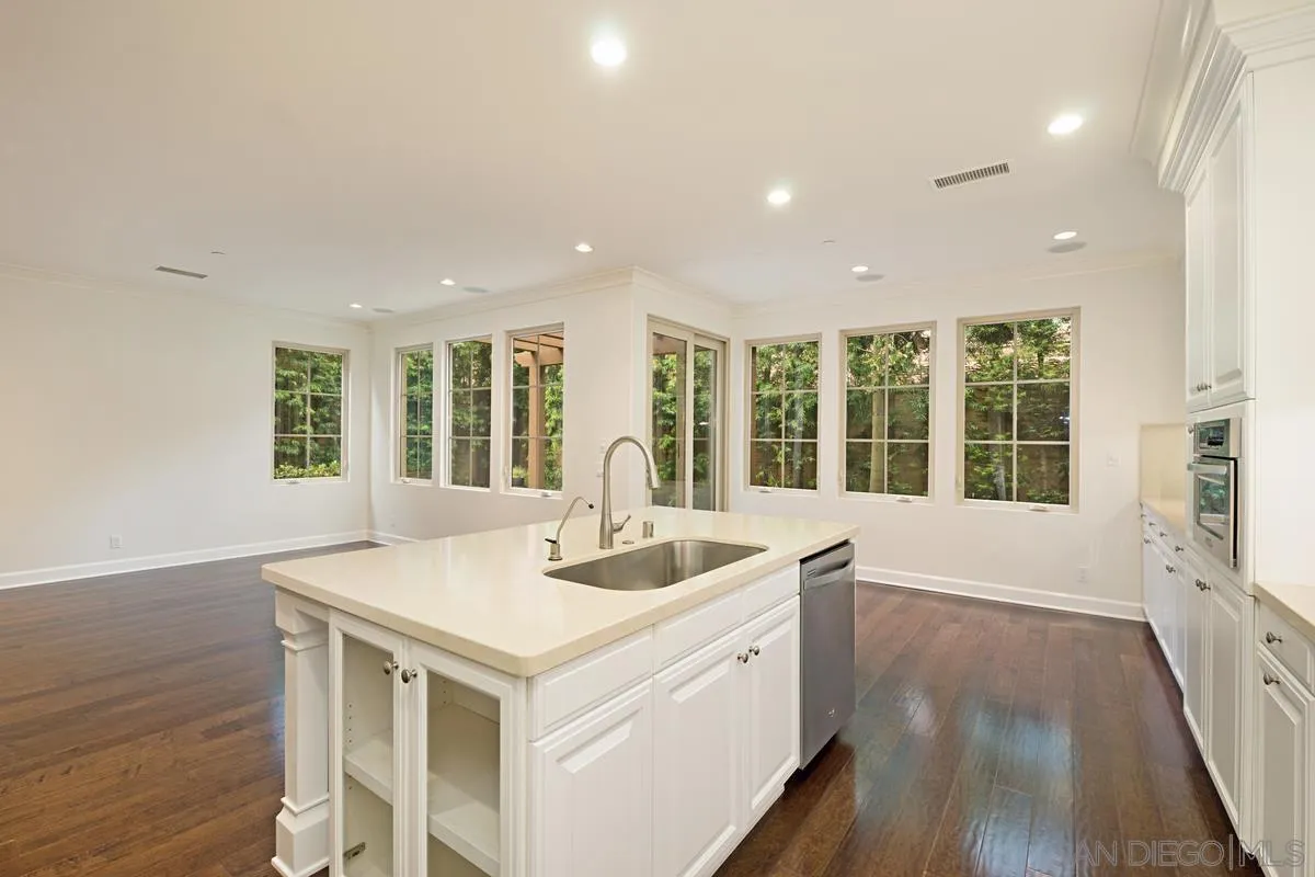 82 Brindisi Irvine, CA 92618 - Photo 17 of 49 a very nice looking dining room with a large window