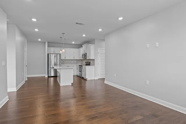 $435,000 | 1801 Shadow Green Drive, Unit 204, Franklin, TN 37064