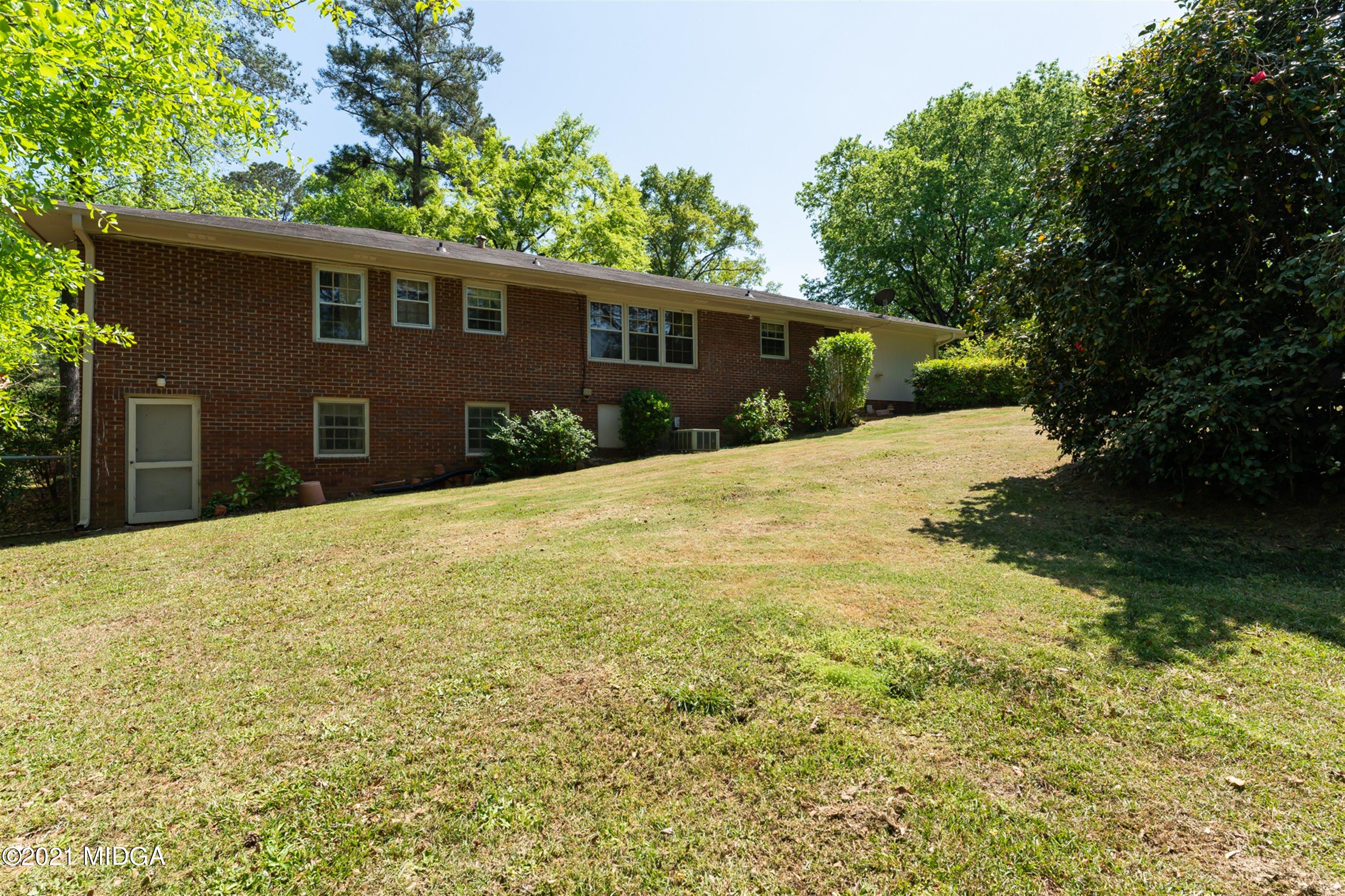 1066 Normandy Road Macon, GA 31210 - Photo 13 of 16 09-DSC06378