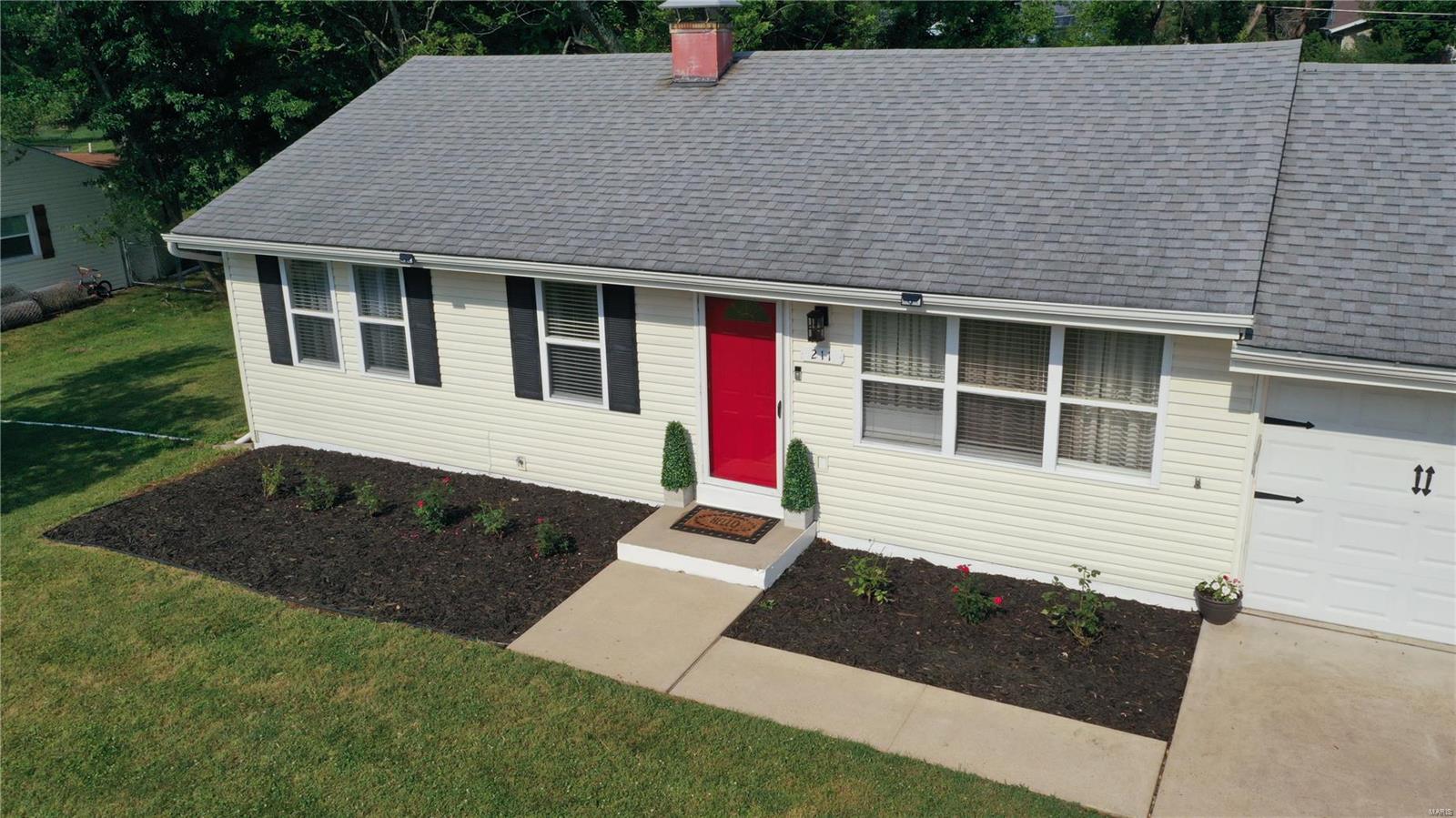211 Old Ballwin Road Ballwin, MO 63021 - Photo 2 of 41