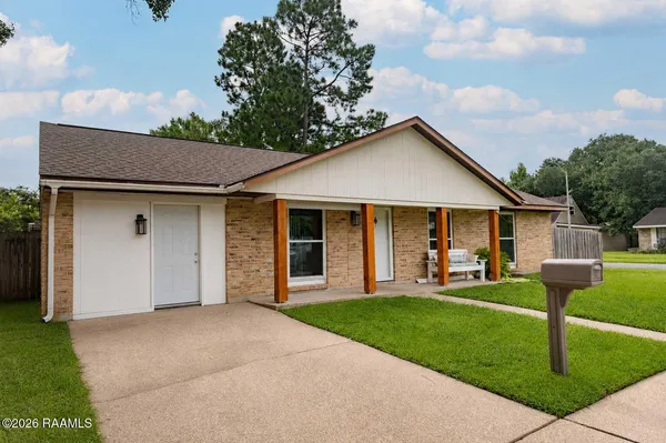 $220,000 | 100 Vintage Square, Lafayette, LA 70506