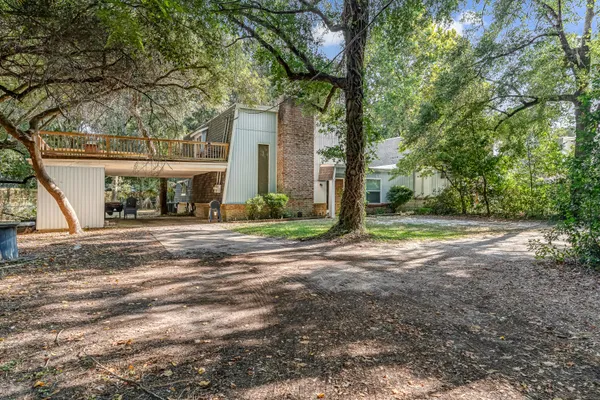 $369,999 | 2037 Lewis Turner Boulevard, Unit B, Fort Walton Beach, FL 32547