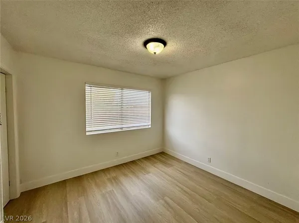 $1,500 | 6508 Evergreen Avenue, Las Vegas, NV 89107