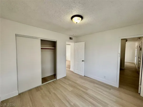 $1,500 | 6508 Evergreen Avenue, Las Vegas, NV 89107