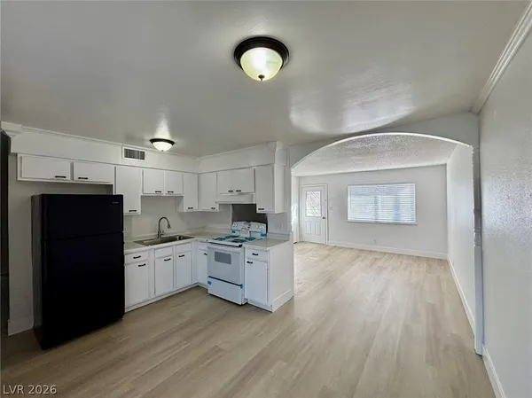 $1,500 | 6508 Evergreen Avenue, Las Vegas, NV 89107