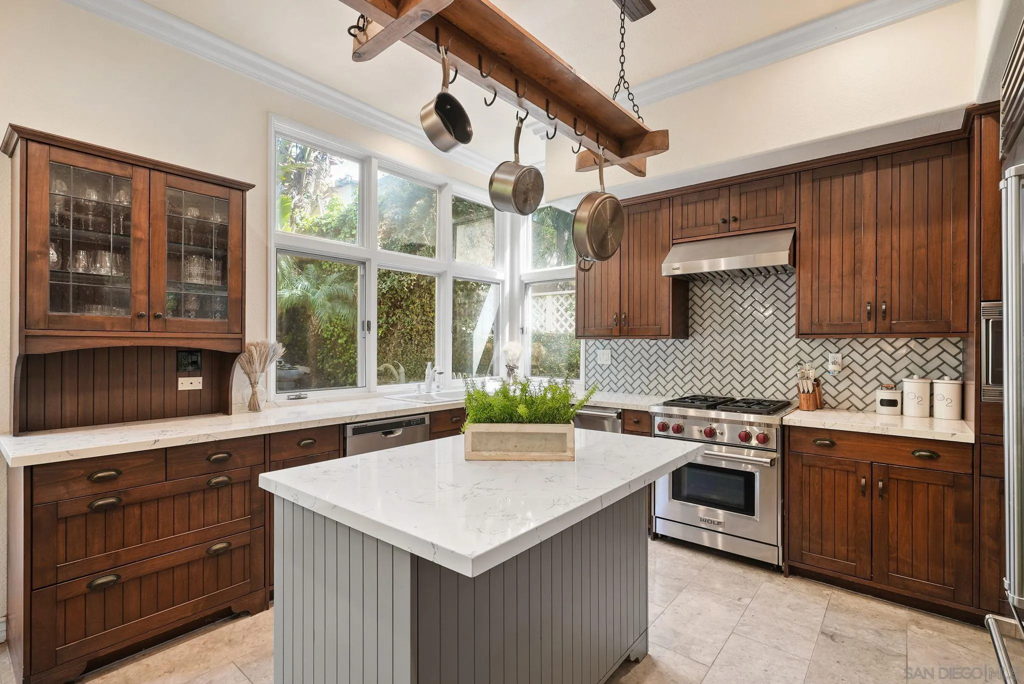 9683 Claiborne Square La Jolla, CA 92037 - Photo 24 of 67