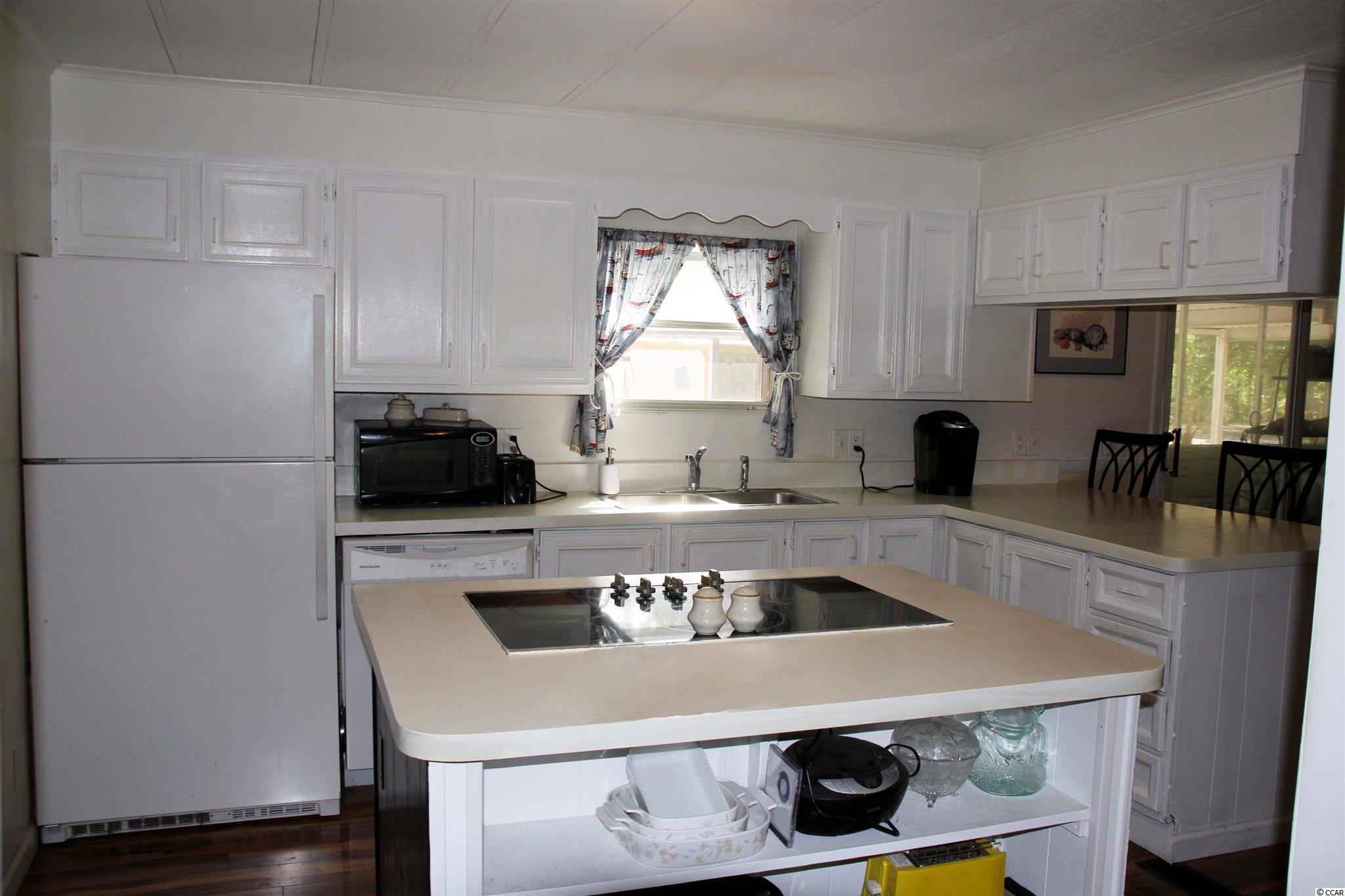 529 Laurel Drive Murrells Inlet, SC 29576 - Photo 31 of 40 Gallery Image 31