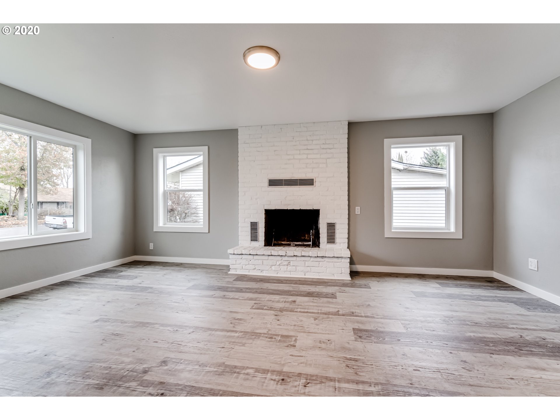 1251 F Street Springfield, OR 97477 - Photo 12 of 29